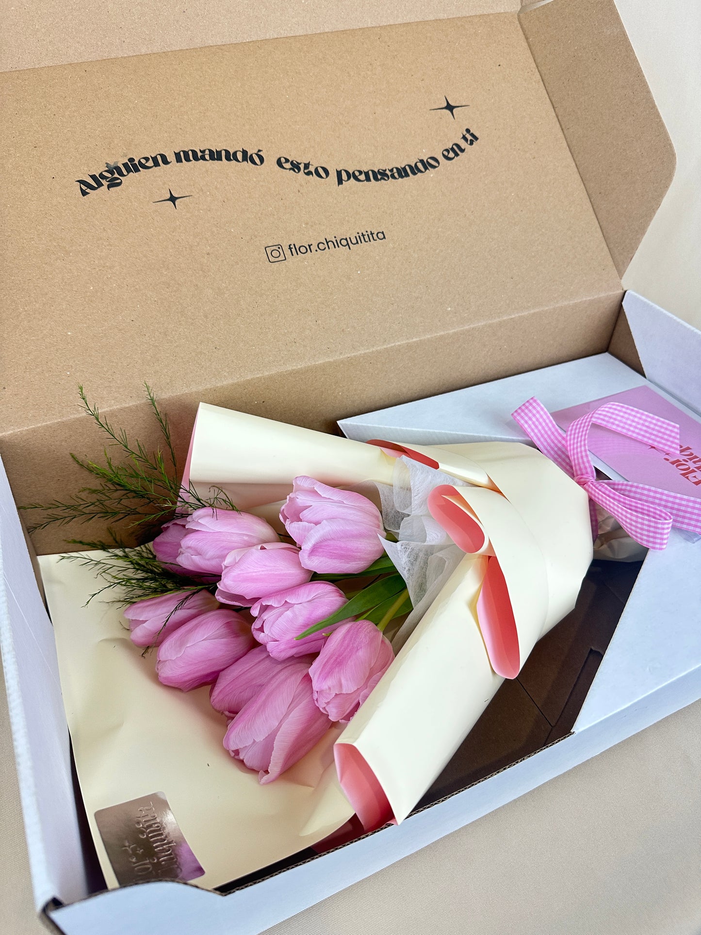 Caja destello floral Tulipanes