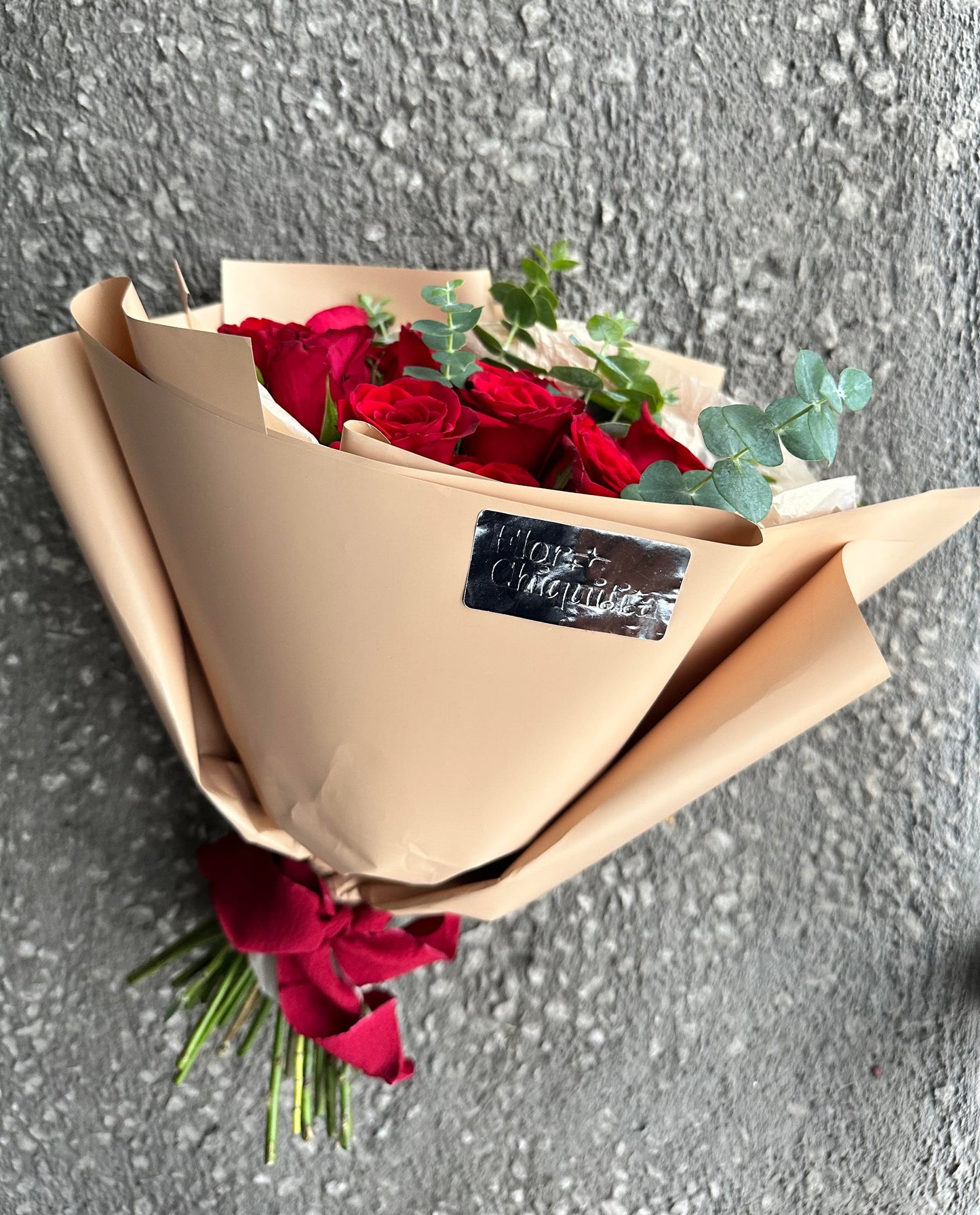 bouquet de rosas rojas para aniversario