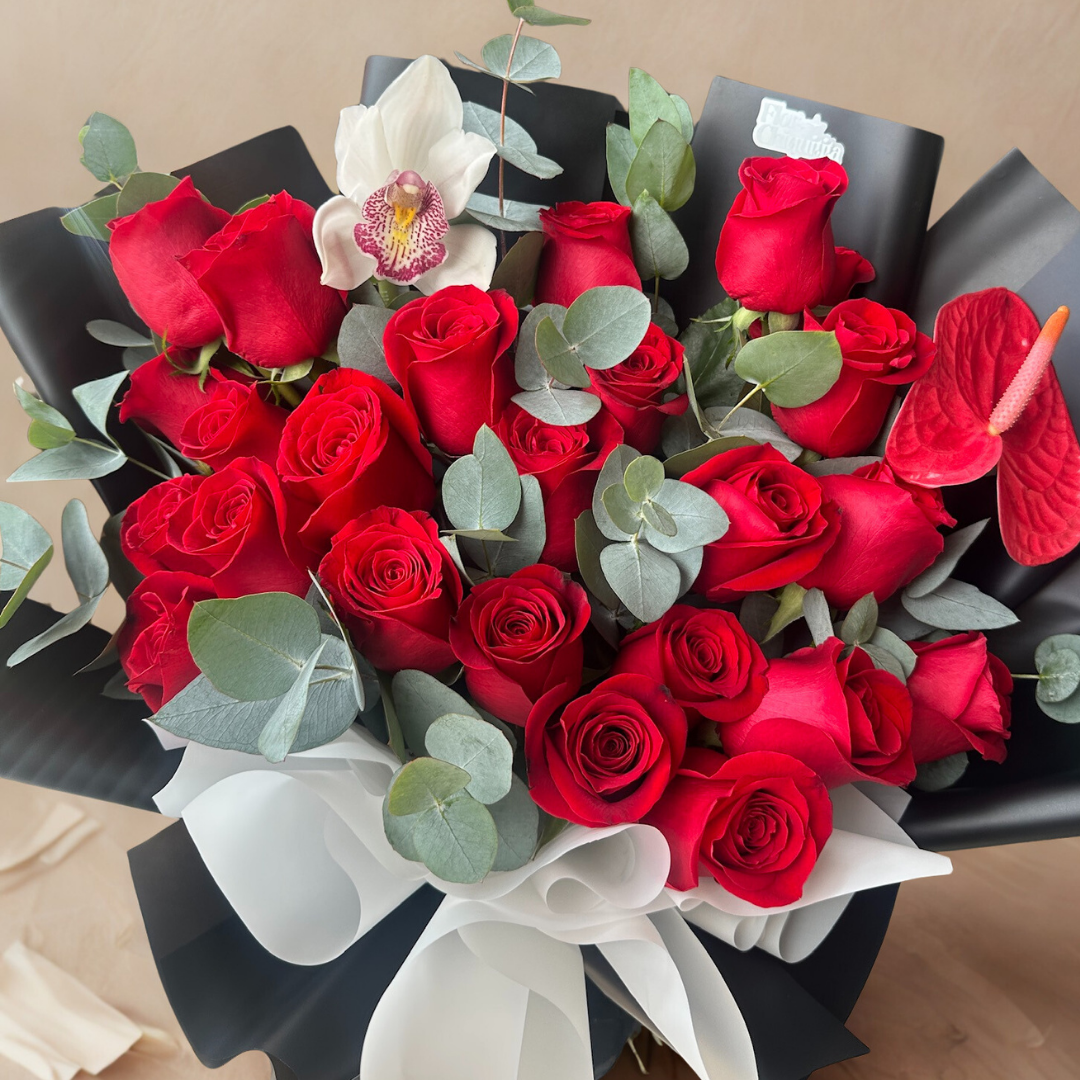 Ramo Rosas Rojas, Anturio y Orquídea